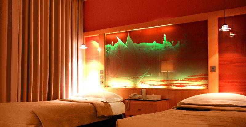 Le Royal Tower Hotel Kuwait City Eksteriør billede