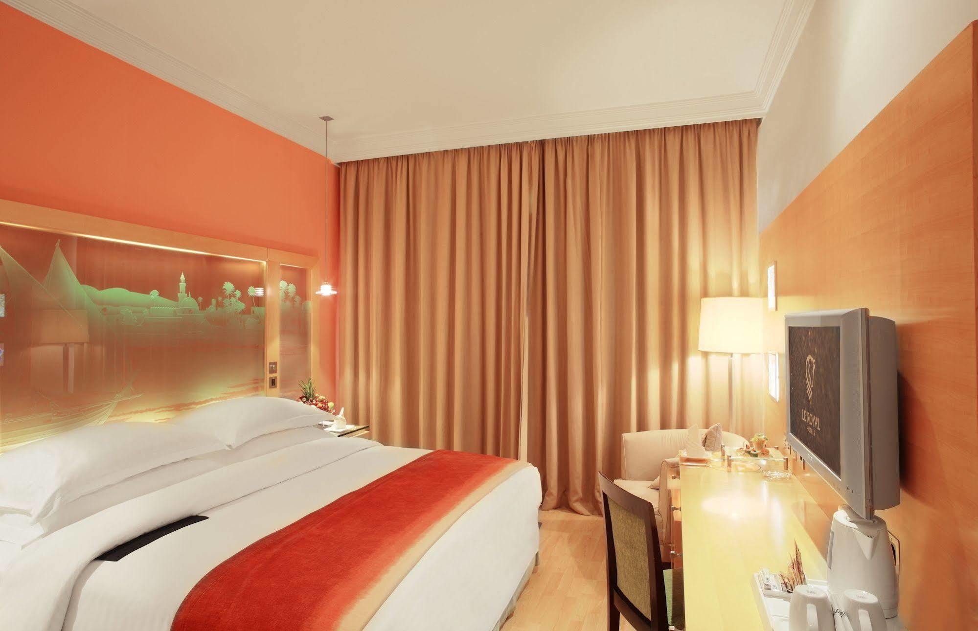 Le Royal Tower Hotel Kuwait City Eksteriør billede